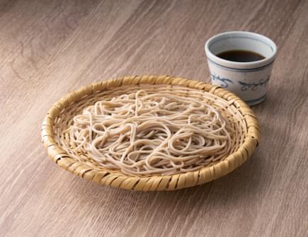 ざるそばつゆ付